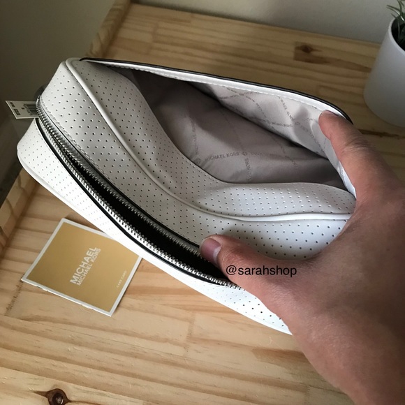 🌼Michael Kors Purse - Picture 11 of 13